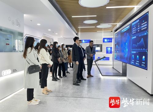 南京人力資源產(chǎn)業(yè)協(xié)會(huì)赴浙江人力資源服務(wù)博覽會(huì)參訪電子簽領(lǐng)頭企業(yè)，探索會(huì)展服務(wù)新路徑